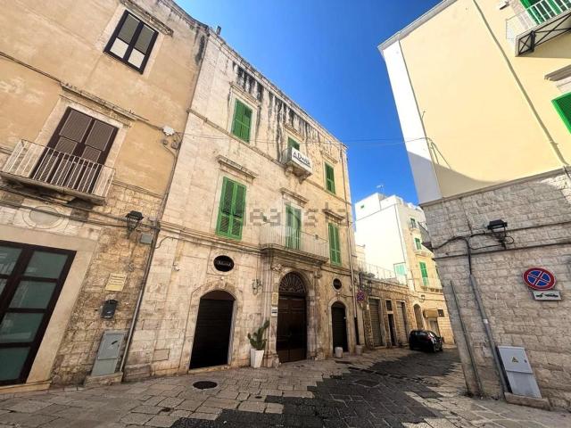 Appartamento in vendita di 106 m² in Via Sant&apos  Angelo, 16