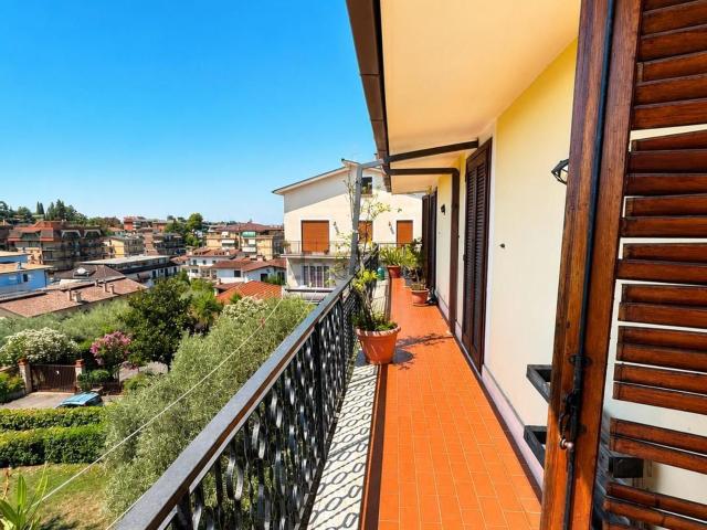 Appartamento in vendita di 106 m² in Via Santa Croce, 10