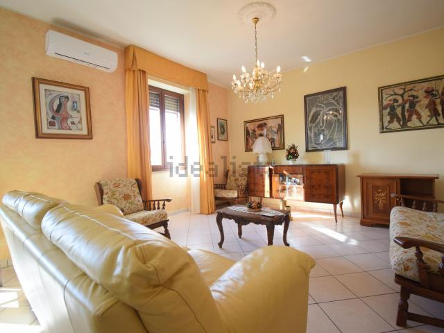 Appartamento in vendita di 106 m² in Via Sardegna, 24