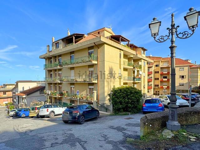 Appartamento in vendita di 106 m² in Via Scrimbia