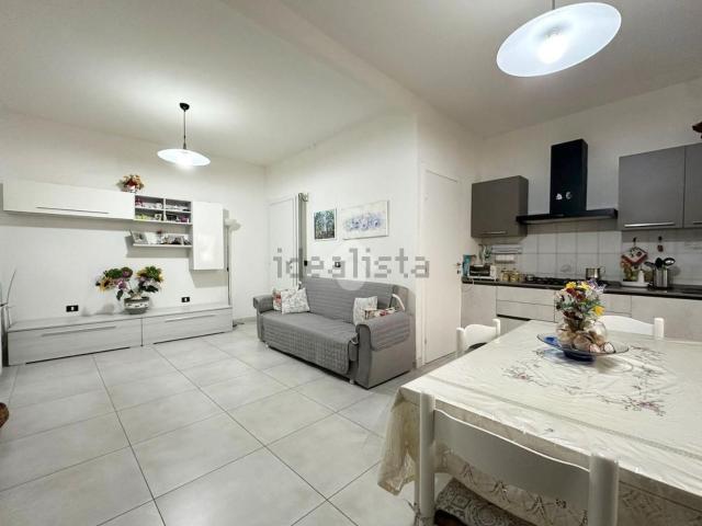 Appartamento in vendita di 106 m² in Via Poerio, 5