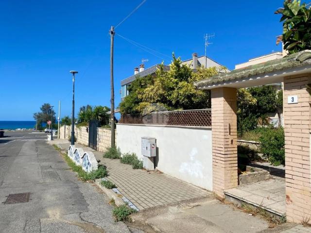 Appartamento in vendita di 106 m² in Via Partenope, 3