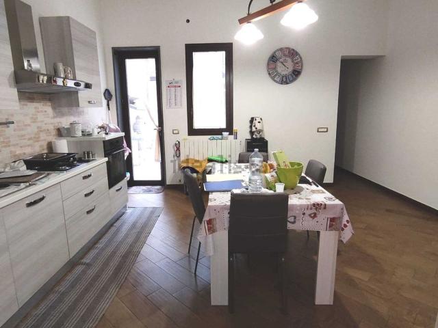 Appartamento in vendita di 106 m² in Via Roma