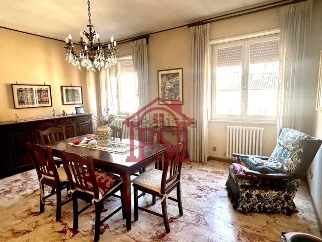 Appartamento in vendita di 106 m² in Via Roma