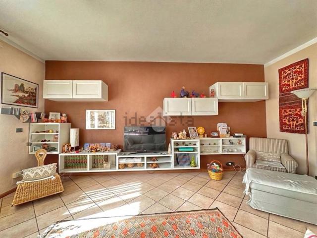 Appartamento in vendita di 106 m² in Via Rue Liconi