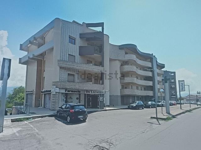 Appartamento in vendita di 106 m² in Via Trieste