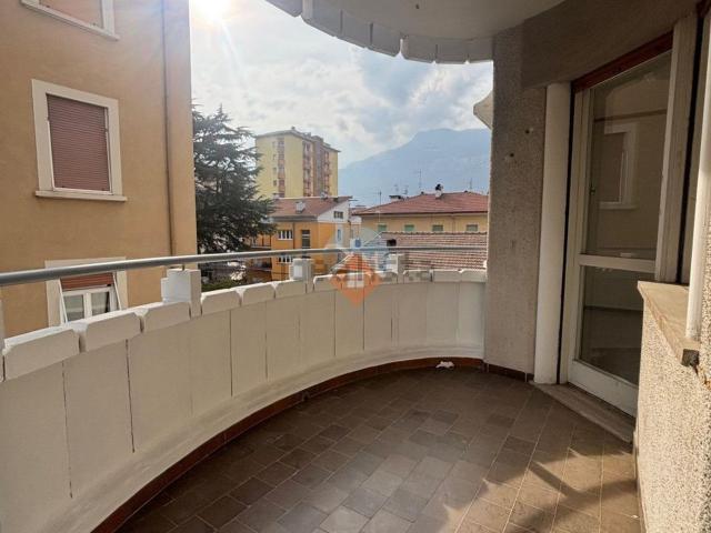 Appartamento in vendita di 106 m² in Via V. Veneto, 6