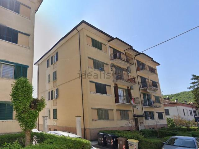 Appartamento in vendita di 106 m² in Via Vittorio Veneto, 45