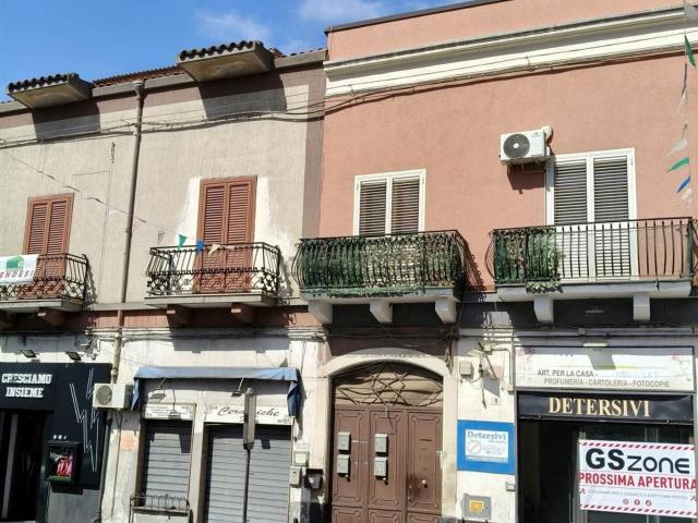 Appartamento in vendita di 106 m² in Via Vincenzo Casagrandi, 7