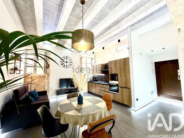 Appartamento in vendita di 106 m² in Via Vincenzo Mirabella, 18