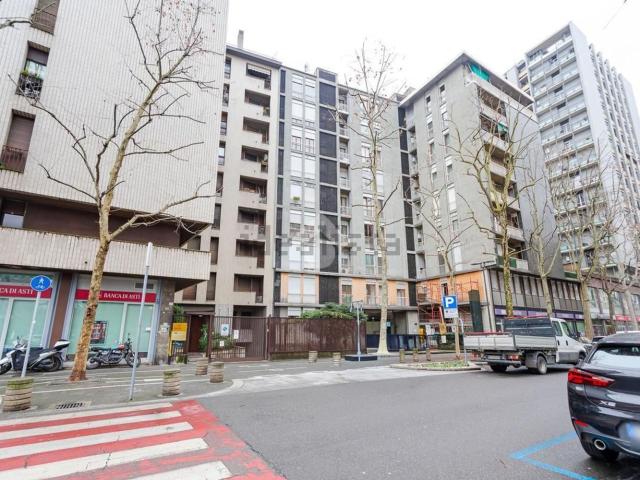 Appartamento in vendita di 106 m² in Viale Fratelli Casiraghi, 40