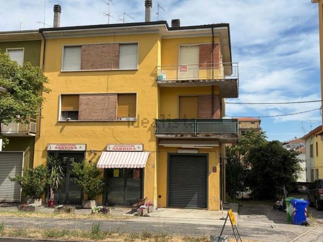 Appartamento in vendita di 106 m² in Viale Giacomo Matteotti, 34