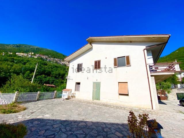 Appartamento in vendita di 106 m² in Borgo S. Pietro