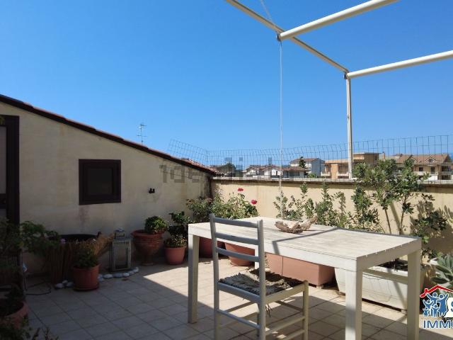 Appartamento in vendita di 106 m² in Circonvallazione Nord, 171