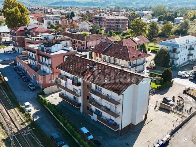 Appartamento in vendita di 106 m² in Corso Bra, 64