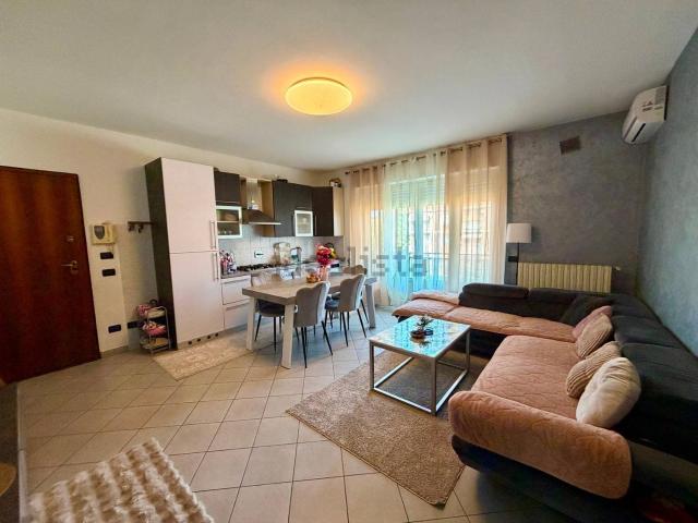 Appartamento in vendita di 106 m² in Corso Bra, 64