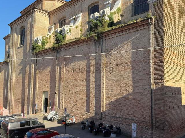 Appartamento in vendita di 106 m² in Piazza Aguselli