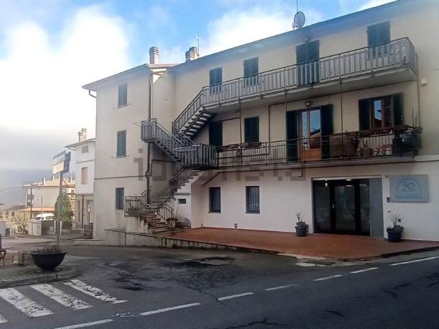 Appartamento in vendita di 106 m² in Piazza Sisto Predieri, 4