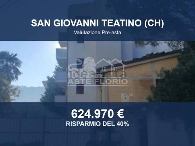 Appartamento in vendita di 1077 m² in Via Donizetti, 22