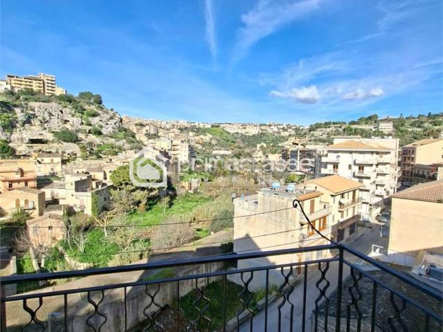 Appartamento in vendita di 107 m²