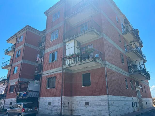 Appartamento in vendita di 107 m² in Traversa III Viale delle Accademie Vibonesi
