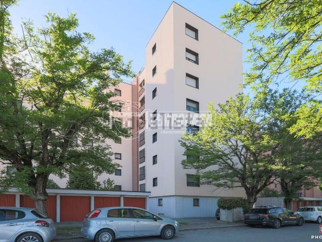 Appartamento in vendita di 107 m² in Via Claudio Calanchi, 8