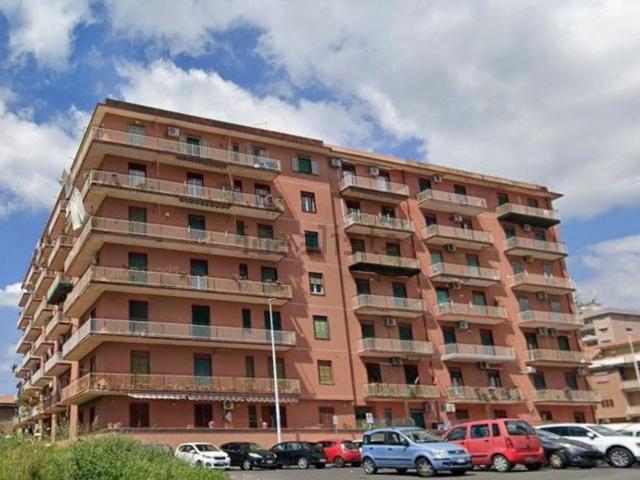Appartamento in vendita di 107 m² in Via Antonio Stoppani
