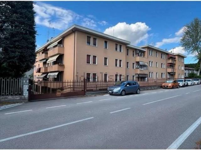 Appartamento in vendita di 107 m² in Via Araldo e Monte