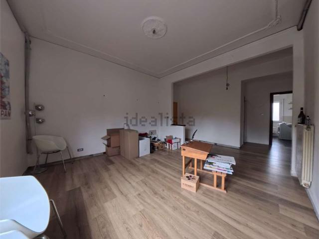 Appartamento in vendita di 107 m² in Via Arrigo Boito, 7