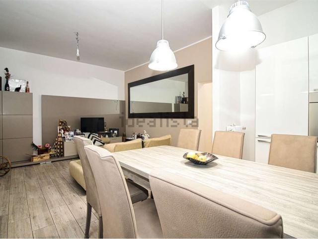 Appartamento in vendita di 107 m² in Via Asiago