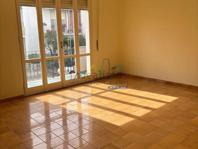 Appartamento in vendita di 107 m² in Via Bologna