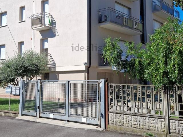 Appartamento in vendita di 107 m² in Via Benvenuto Cellini, 8