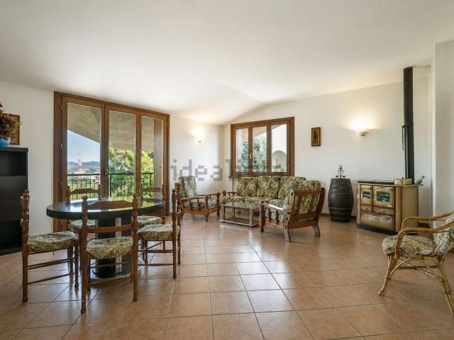 Appartamento in vendita di 107 m² in Via G. Donizetti, 24