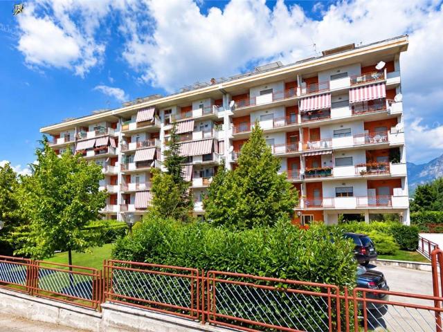 Appartamento in vendita di 107 m² in Via Giuseppe Saragat, 25