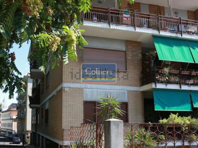Appartamento in vendita di 107 m² in Via Gregorio VII