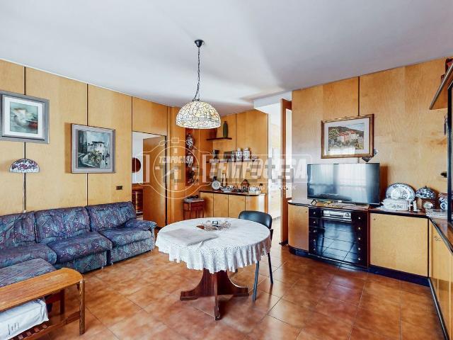 Appartamento in vendita di 107 m² in Via Doccia, 170