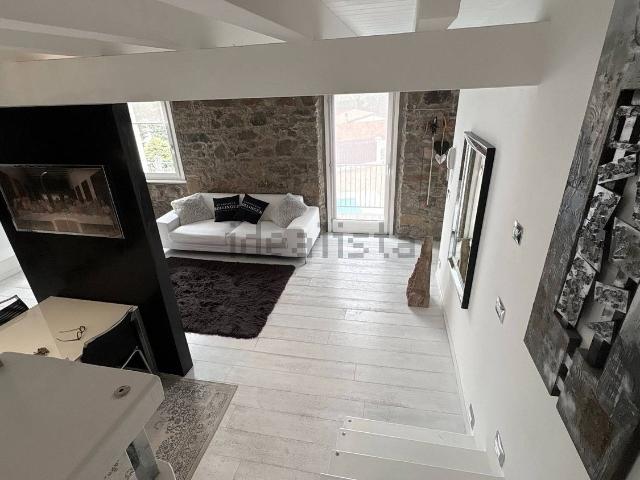Appartamento in vendita di 107 m² in Via del Carso