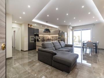 Appartamento in vendita di 107 m² in Via dell&apos Aratro, 14