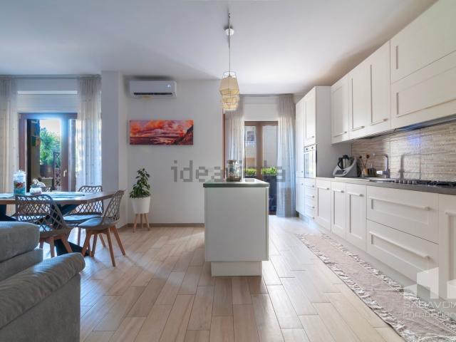 Appartamento in vendita di 107 m² in Via Enea, 38