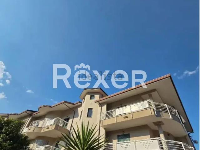 Appartamento in vendita di 107 m² in Via Ernesto Cusani