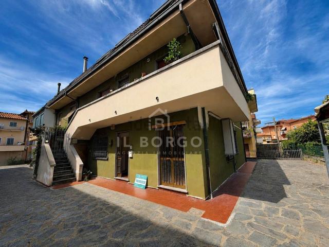 Appartamento in vendita di 107 m² in Via Francesca Vecchia, 70