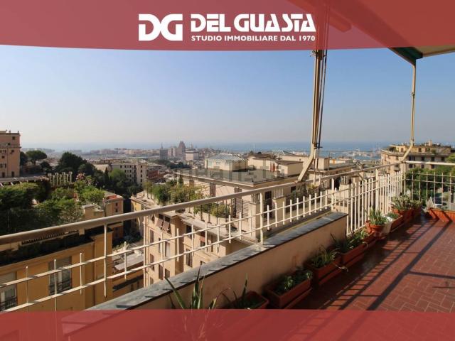 Appartamento in vendita di 107 m² in Via Ogerio Pane, 3