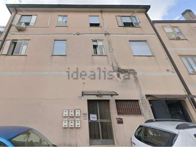 Appartamento in vendita di 107 m² in Via Lorenzo Valla, 1