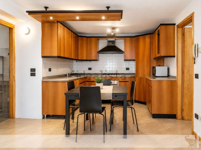 Appartamento in vendita di 107 m² in Via le Scalette, 25