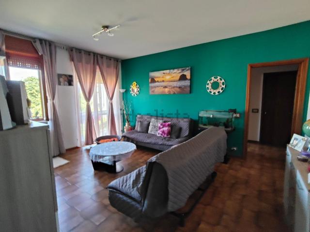 Appartamento in vendita di 107 m² in Via Luigi Einaudi