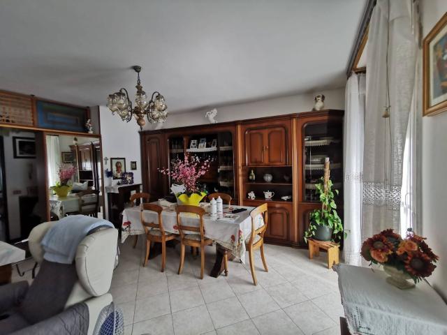 Appartamento in vendita di 107 m² in Via Mozzalina, 53