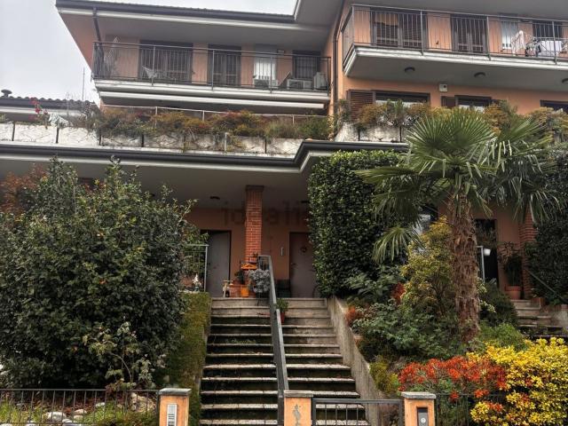 Appartamento in vendita di 107 m² in Via Montina