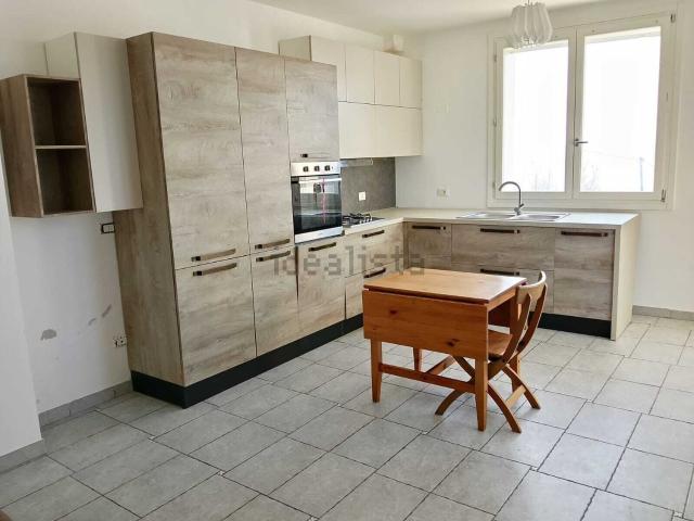 Appartamento in vendita di 107 m² in Via Madonna del Fiore, 8