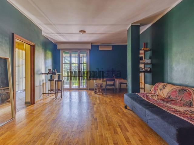 Appartamento in vendita di 107 m² in Via Martiri della Bettola, 22