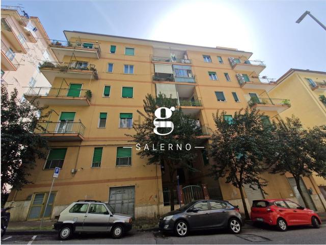 Appartamento in vendita di 107 m² in Via Salvatore Calenda